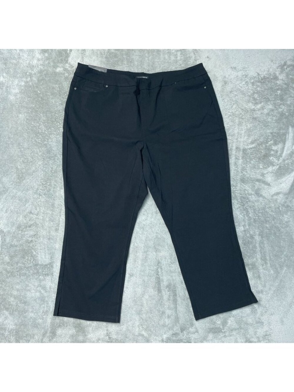 NWT Mario Serrani Women's XXL Black  Comfort Stretch Capri Pants G2141